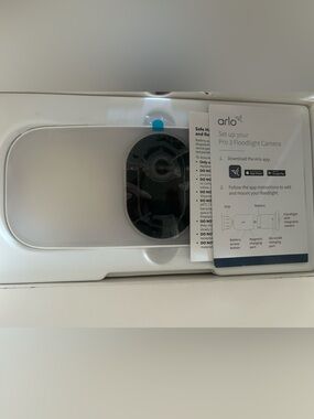 Arlo Pro 3 floodlight camera